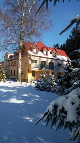 Zadrna Rezydencja Chelmsko Slaskie Exterior photo
